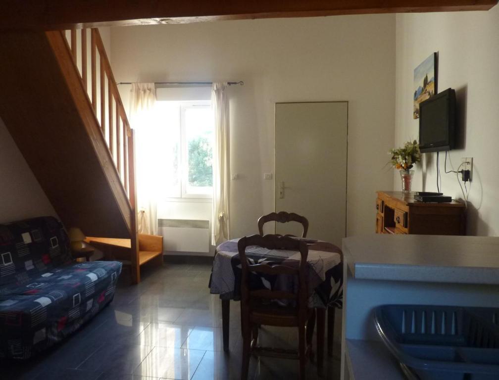 Appart'Hôtel Les Rochers Auriol Quarto foto