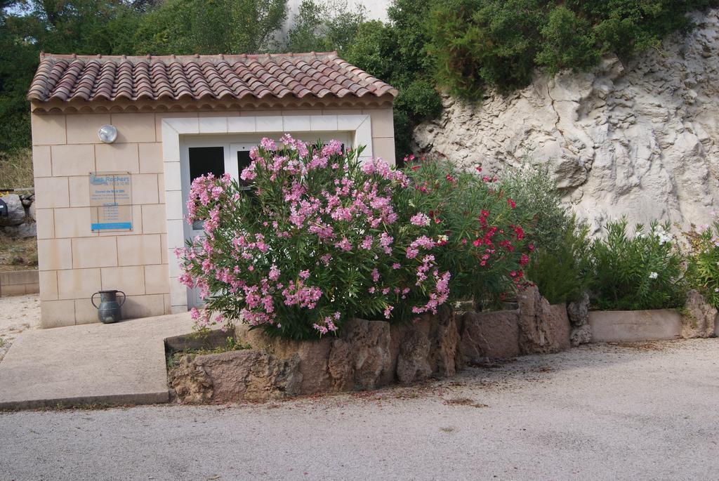 Appart'Hôtel Les Rochers Auriol Exterior foto